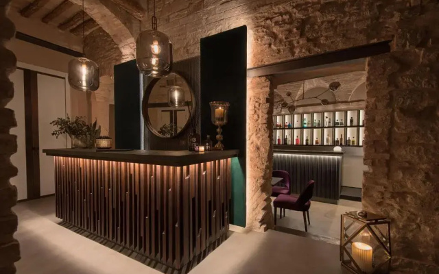 Times Suites Guesthouse - Etruria Collection