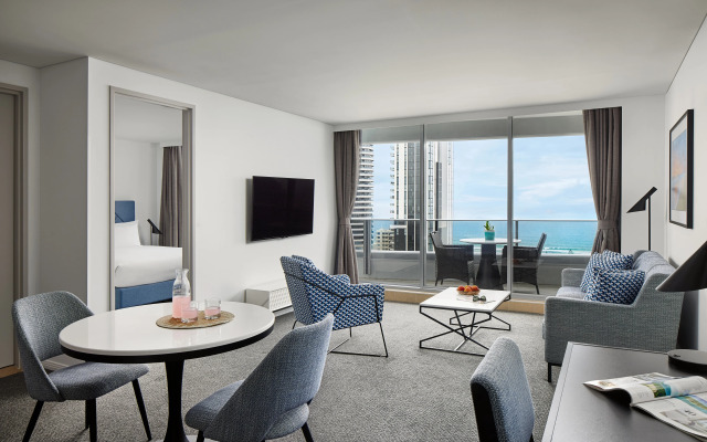 Meriton Suites Broadbeach, Gold Coast