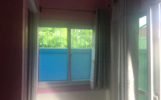 Ruean Mai Hom - Hostel