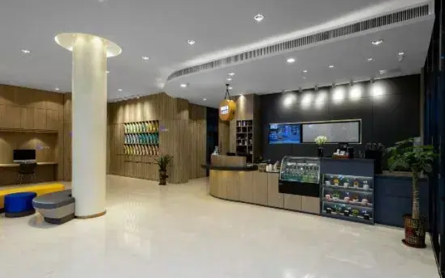 HanTing Premium Hotel (Guilin Zhengyang Pedestrian Street Elephant Trunk Hill Scenic Area)