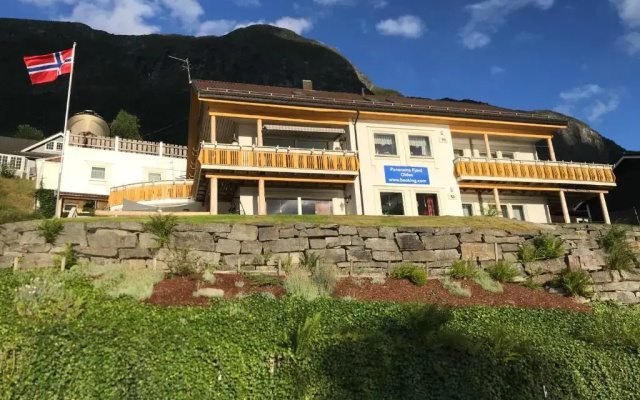 Panorama Fjord Olden