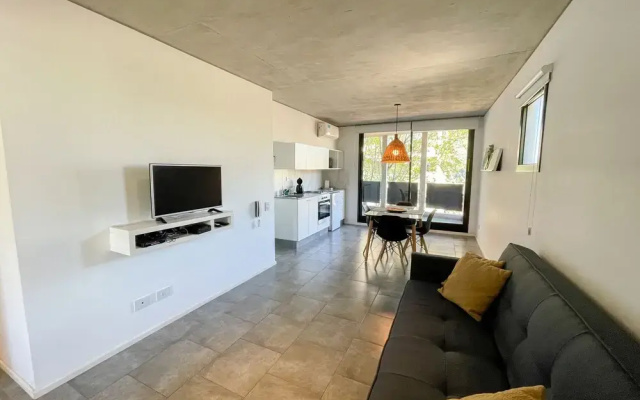 Beautiful 1 Bedroom Apartment in Pichincha Neighborhood