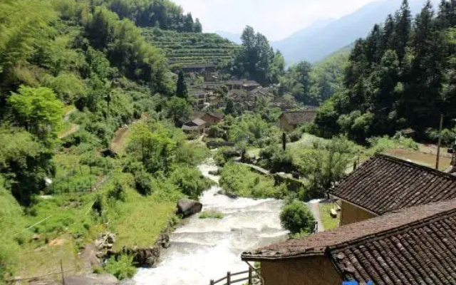 Yunhe Terrace Yunxi Homestay (Baiyingu Scenic Area Shop)