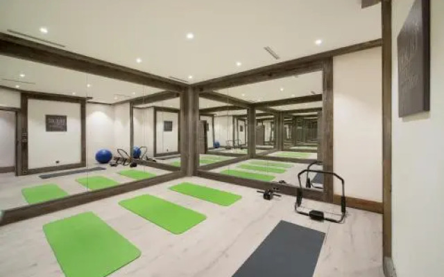 Chalet S