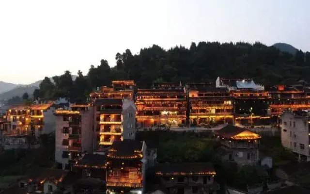 Furong Town Xiangqing Xiangyu Inn