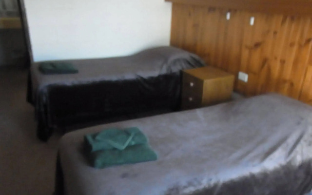 Eden Golf View Motel