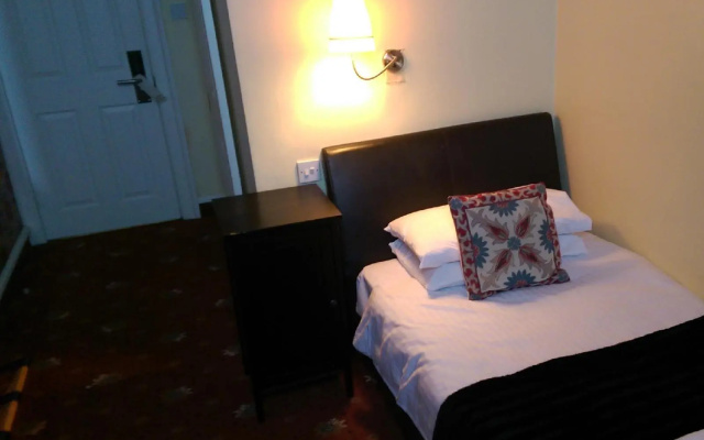 Bayswell Park Hotel