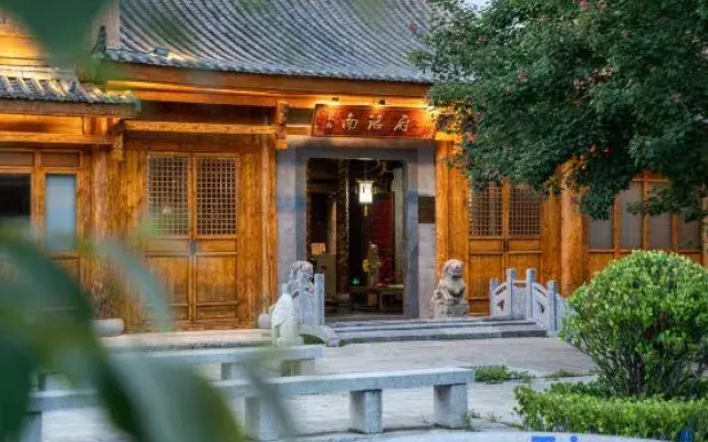 Lijiang Meilunanzhao Mansion Hotel (Lijiang Shuhe Ancient Town Branch)