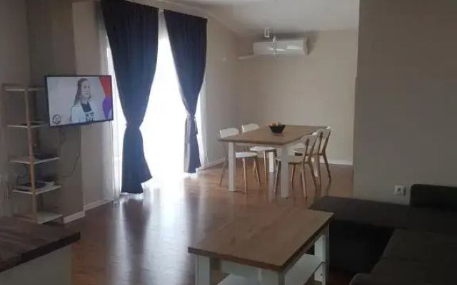 Luxury Suite 2