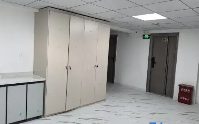 Shenzhen Qianxi Light Luxury Apartment (Xintangwei Subway Station)