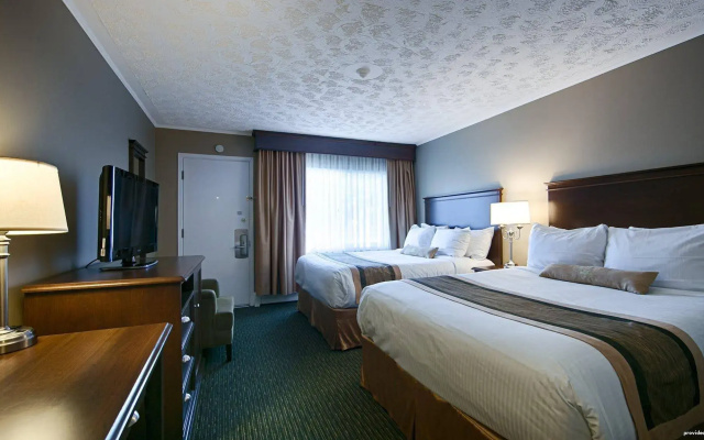 Aurora Inn