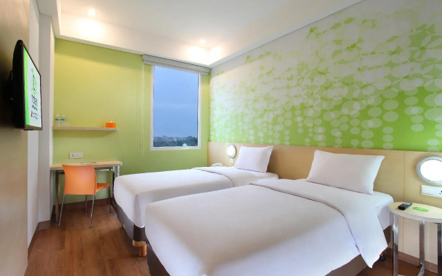 Zest Airport Jakarta by Swiss-Belhotel International