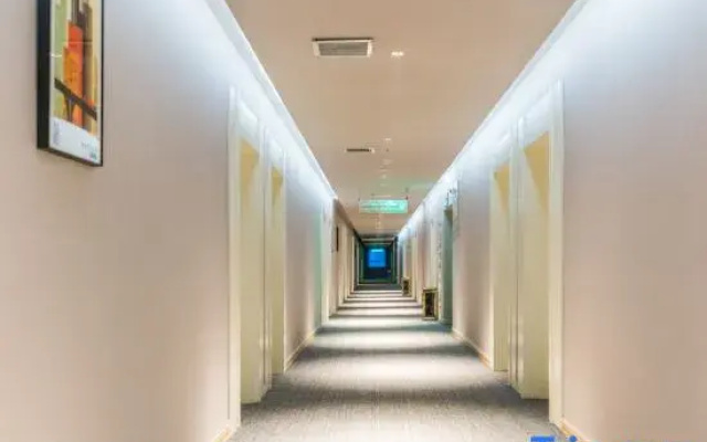 Homeinn Ease Hotel (Fengxiang Xifu Avenue)