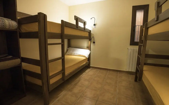Abadia De Montenartro Hostel
