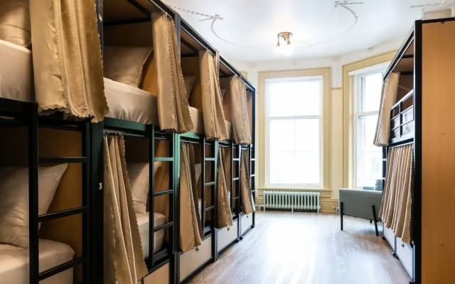 QBEDS Hostel