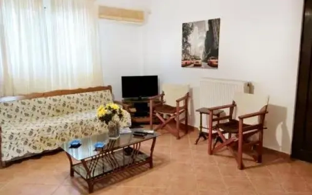 Nikolaos House