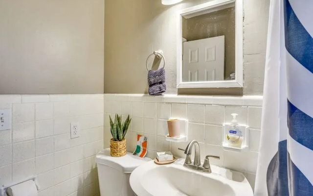 Modern Lakeland Vacation Rental: Patio & BBQ Grill