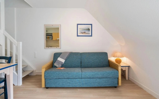 Scenic 6-person Duplex Retreat