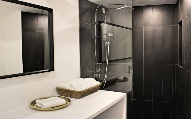 The Hub SS2 By Iconique