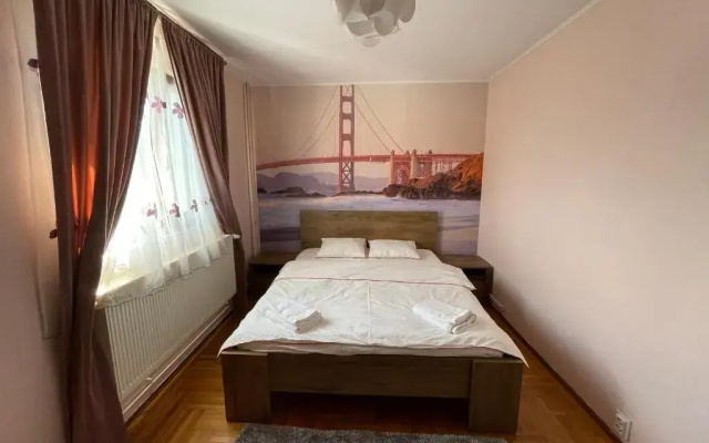 SoHo Apartment Fagaras - 1 Bedroom & Extensible Couch
