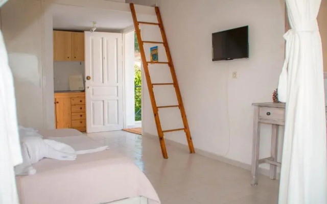 Heracles Guesthouse