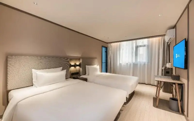 HanTing Hotel (Xuzhou Deji Square)
