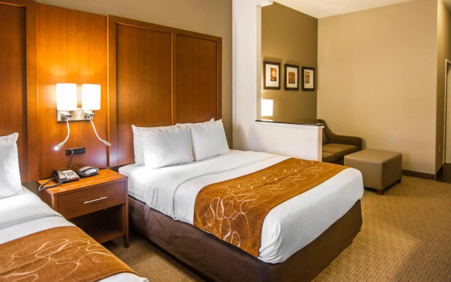 Comfort Suites Marshall