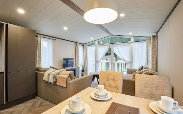 Host Stay Elegant Lodge