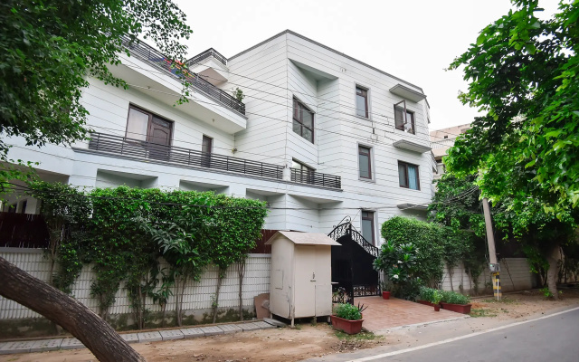 Studio Service Apartment In Gurgaon by BedChambers