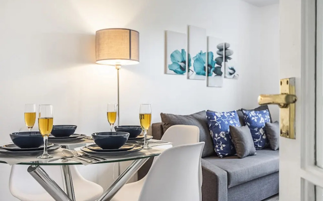 Modern 2 Bedroom Lewisham Apartment