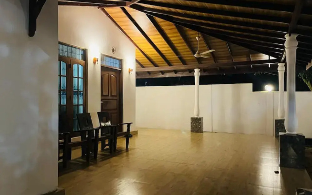 Airport Viwe Homestay