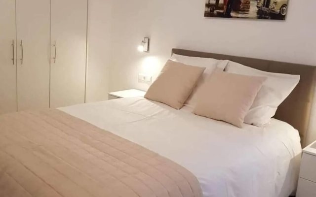 Spacious Modern Flat, 100 m2 in The Heart of City Center in Luxembourg, Luxembourg from 352$, photos, reviews - zenhotels.com guestroom