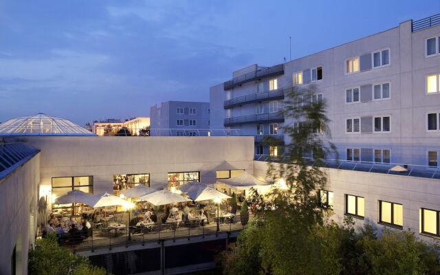 Paris Marriott Charles de Gaulle Airport Hotel вид на фасад