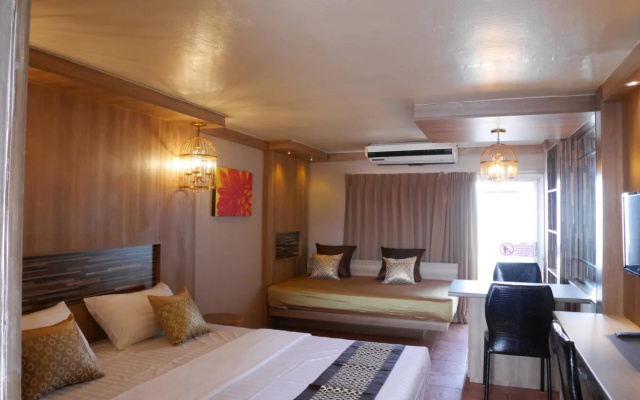 The Montana Lodge-Sathorn