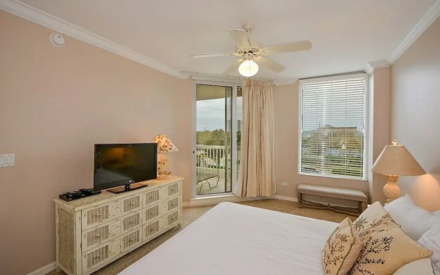 The Crown 3 Bedrooms 3 Bathrooms Condo