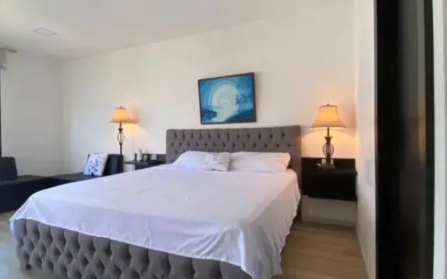 Departamento ejecutivo en todo el centro de Manta, Manabi
