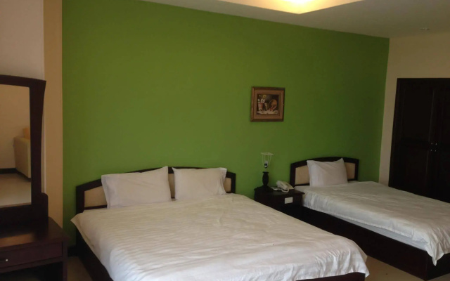 Heuang Chaleun Hotel