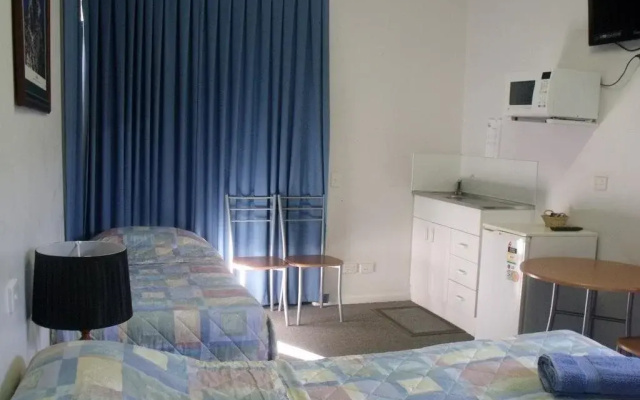 Injune Motel