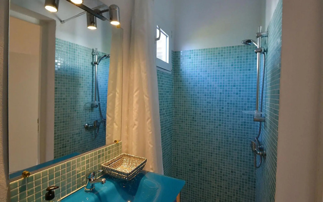 Beautiful villa in Colòn near the beach