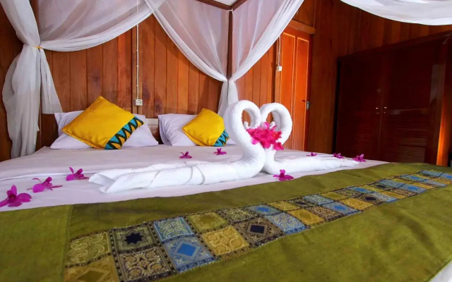 Honey Bay Resort Lembeh