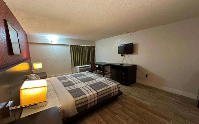River Valley Inn & Suites