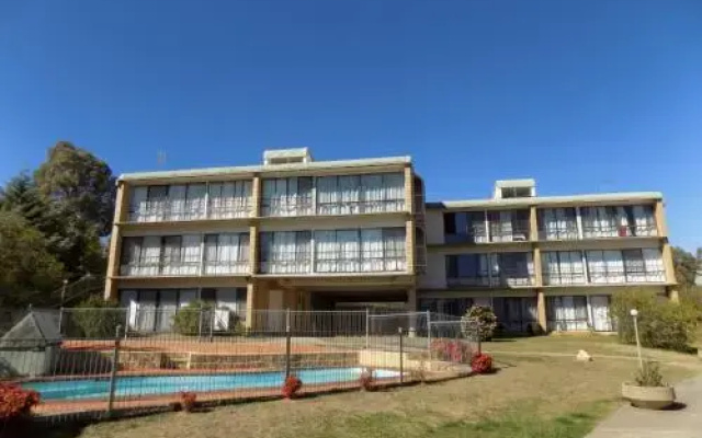 Kirwan Apartments 9