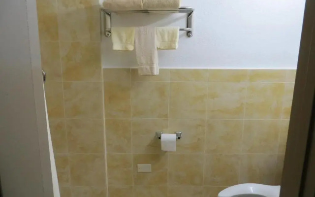 Budget Inn