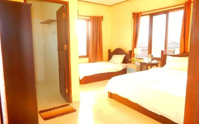 Vang Vieng Camellia Hotel