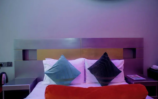 Marona City Hotel