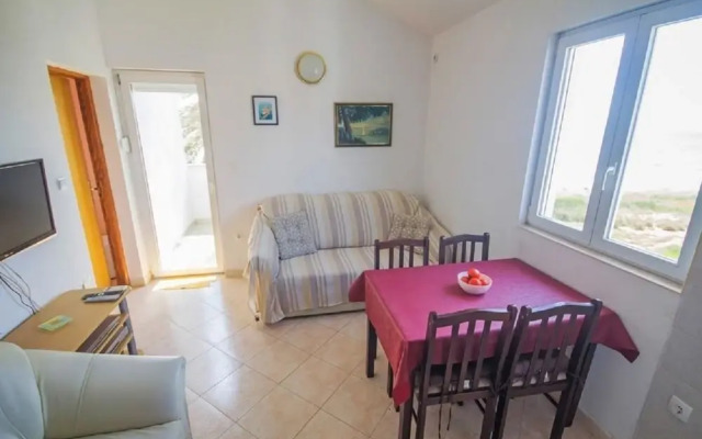 Teo - 8m From the sea & Parking - A3 Novi