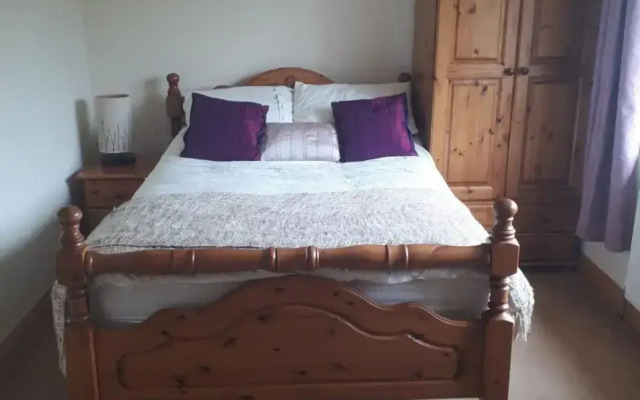No 9 the Willows, Ballinamore, Entire Home