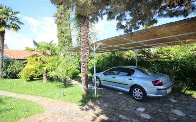 Bungalow mit Schönem Garten und Klimaanlage