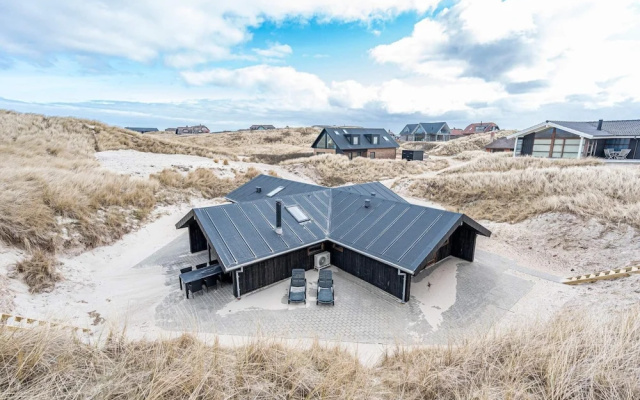 6 Person Holiday Home in Henne