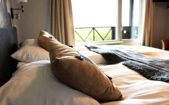 Green Hotel